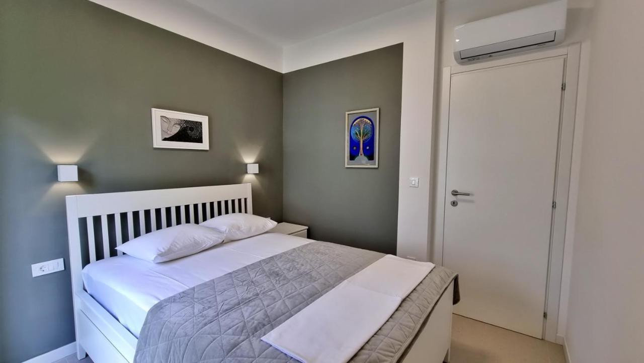 Apartment La Vie Omis Exterior photo